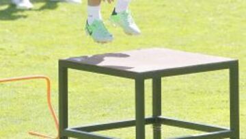 Simeone convoca a 19 jugadores pendiente de Arda Turan