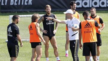 18/07/19 ENTRENAMIENTO REAL MADRID PRETEMPORADA GIRA MONTREAL
ZIDANE SERGIO RAMOS MODRIC GRUPO