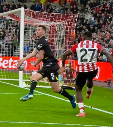 Pifia de Barry... y del VAR