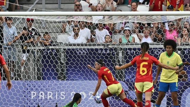 Athenea hace justicia y La Roja pasa como líder