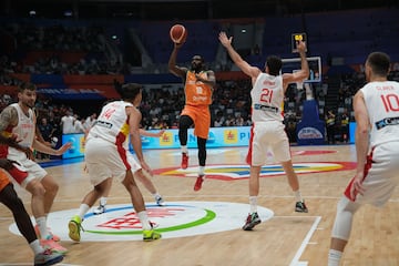 La selecci¨®n espa?ola de baloncesto vence en su debut en el Mundial ante Costa de Marfil.
