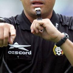 Manual para entender el VAR, ¿qué es?, ¿cómo aplica?, ¿cómo se usará en México?