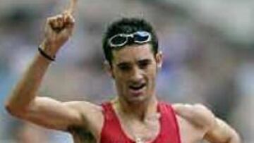 <b>PAGÓ EL PRINCIPIO.</B> La condición de favorito que todos le atribuyeron a Fernández le llevó a poner un ritmo excesivo que le pasó factura en el último tercio de la prueba. Jefferson administró mejor sus fuerzas y supo repartir el combustible a lo largo de los 20 kilómetros.