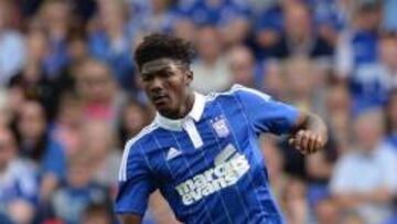 Maitland-Niles, en el Ipswich Town.