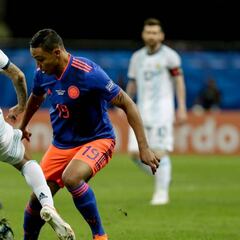 Luis Muriel se lesiona en el Argentina - Colombia por Copa