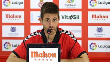 Palatsí, en una rueda de prensa con la Cultural Leonesa.