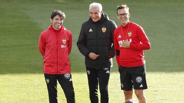 Marcelino y su cuerpo técnico.