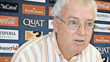 <b>PROTAGONISTA. </b>El doctor Cervera ya es un habitual en la sala de prensa de Sant Adrià.