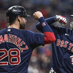J.D. Martinez es baja por coronavirus para Red Sox