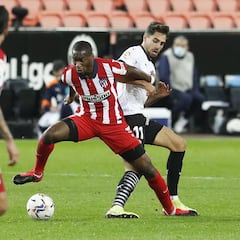 Kondogbia, el último fichaje que inspiró el cambio de normativa