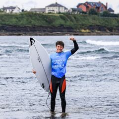 Dylan Donegan vence en el retorno de la WSL a Irlanda