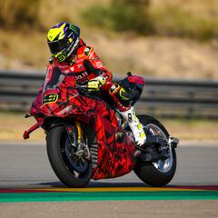 Bautista aprueba la próxima Ducati