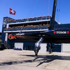 Alinghi Red Bull Racing abre su corazón a Barcelona