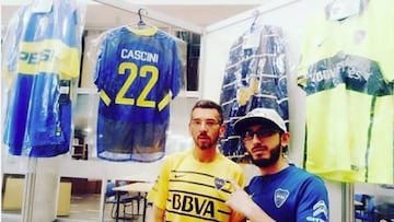 Un hincha argentino que vive en Ecuador ¡tiene más de 200 camisetas de Boca!