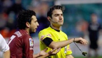 <b>RIGUROSO. </b>Mantecón pide explicaciones a Lesma López.