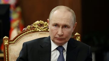 FILE PHOTO: Russian President Vladimir Putin chairs a meeting with members of the government in Moscow, Russia August 27, 2025. Sputnik/Vyacheslav Prokofyev/Pool via REUTERS ATTENTION EDITORS - THIS IMAGE WAS PROVIDED BY A THIRD PARTY./File Photo