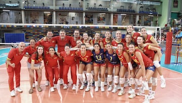 La Selección española femenina de voleibol.
