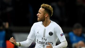 De Jong says he would be delighted to play with Neymar