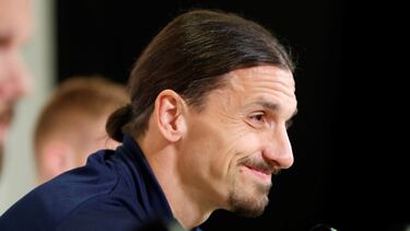 Esto es lo que espera Zlatan Ibrahimovic de Santiago Giménez en el Milan