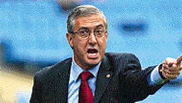 "Espero que la afición perdone a Etoo"