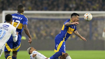 Fernando Gago le da un giro al rol de Gary Medel en Boca Juniors