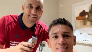 La desconocida faceta de Keylor Navas como peluquero antes de su debut contra España. INSTAGRAM.