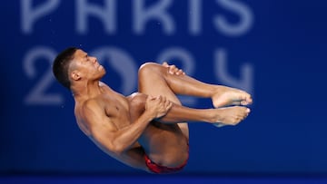 Paris 2024 Olympics - Diving - Men's 3m Springboard Semifinal - Aquatics Centre, Saint-Denis, France - August 07, 2024. Luis Felipe Uribe Bermudez of Colombia in action. REUTERS/Hannah Mckay