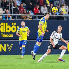 El Burgos renueva a Expósito hasta 2028