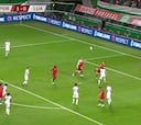 No deja de asombrar: Cristiano cerca de anotar un gol de chilena
