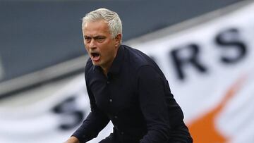 Mourinho, a un periodista: "¿Cuánto has pagado por la clase?"