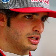 Sainz: "Me da rabia, me molestó Kvyat; tenía ritmo para la Q3"