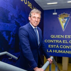 Óscar Arias: “Ojalá Álvaro Cervera sea el Ferguson de la Bahía"