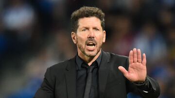 Simeone en el partido ante la Real Sociedad.