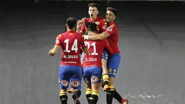 Unión Española avanzó en Copa Chile.