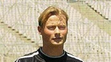 <B>ALEX MANNINGER</B> - Espanyol - 25 años - Procede del arsenal - Austriaco - Llega cedido por una temporada - Portero - Mide 1,88 metros - 10 veces internacional
