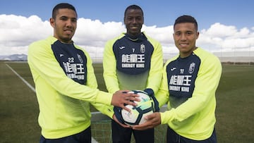 Los jugadores del Granada CF, Sergio Pe&ntilde;a, Adrian Ramos y Darwin Machis.