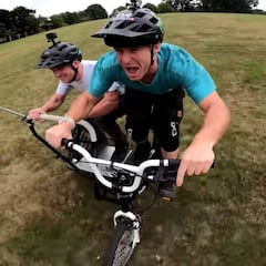 Sam Pilgrim revienta YouTube con un vídeo extremo en una bici sidecar