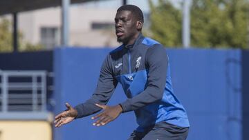 Randy Nteka, durante un entrenamiento con el Fuenlabrada.