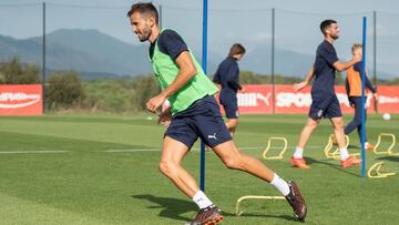 Pendientes de Stuani y Bustos para recibir al Oviedo