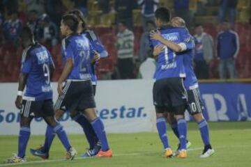 El debut de los dos equipos capitalinos en la Copa Águila. El juego bogotano fue animado por la parcial que en su mayoría fue azul.