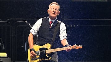 LONDON, ENGLAND - JULY 25: Bruce Springsteen of Bruce Springsteen and The E Street Band performs on stage at Wembley Stadium on July 25, 2024 in London, England. (Photo by Gus Stewart/Redferns)
