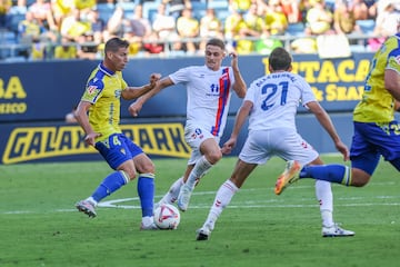 28/09/24 PARTIDO SEGUNDA DIVISION CADIZ - ELDENSE RUBEN ALCARAZ Y NACHO QUINTANA