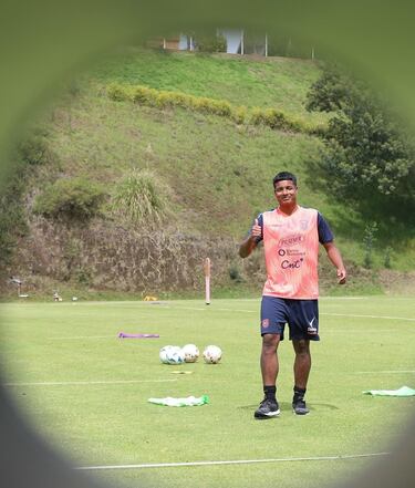 Martija no ve urgencia por fichar