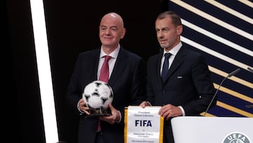 BRUSSELS (Belgium), 12/02/2026.- FIFA President Gianni Infantino (L) and UEFA President Aleksander Ceferin (R) attend the 50th UEFA Ordinary Congress in Brussels, Belgium, 12 February 2026. (Bélgica, Bruselas) EFE/EPA/CHRISTOPHER NEUNDORF