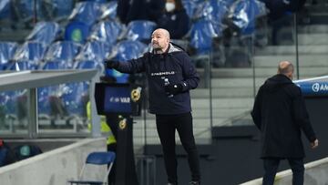 SAN SEBASTIAN, SPAIN - MARCH 07: Paco Lopez, Head Coach of Levante UD reacts during the La Liga Santander match between Real Sociedad and Levante UD at Estadio Anoeta on March 07, 2021 in San Sebastian, Spain. Sporting stadiums around Spain remain under s