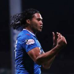 'Gullit' Peña ganará más de dos millones de pesos al mes