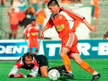 Fernando Cornejo logró ser cuatro veces campeón con Cobreloa, tras sus dos periodos en que defendió al cuadro loíno (1992 a 1997 y 2000 a 2005).