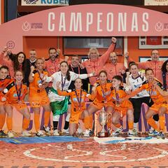 Burela se lleva la Supercopa