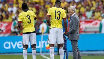 Colombia tendría que cambiar su pareja de centrales ante Argentina, por la baja de Óscar Murillo y las dudas con Yerry Mina por lesión.