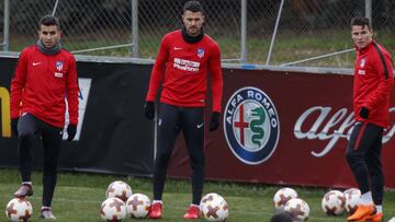 Correa, Vitolo y Gameiro.